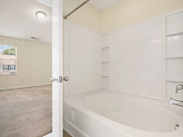 605 Cupola Dr — Photo 15