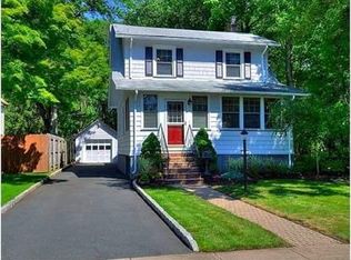 87 W End Ave, Florham Park, NJ 07932