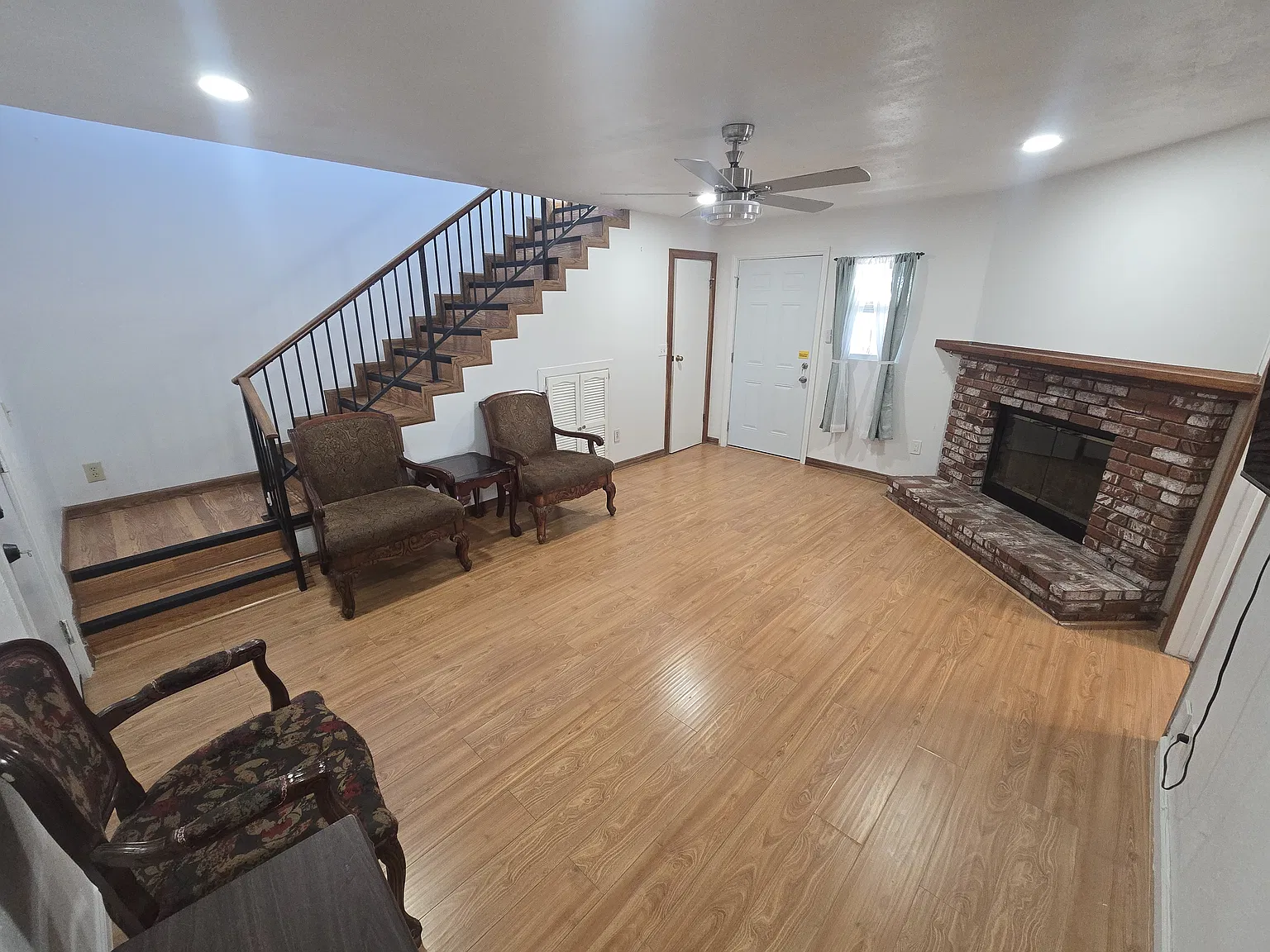 1 bed, 1.5 bath, 800 sqft, $2,600 — Photo 2
