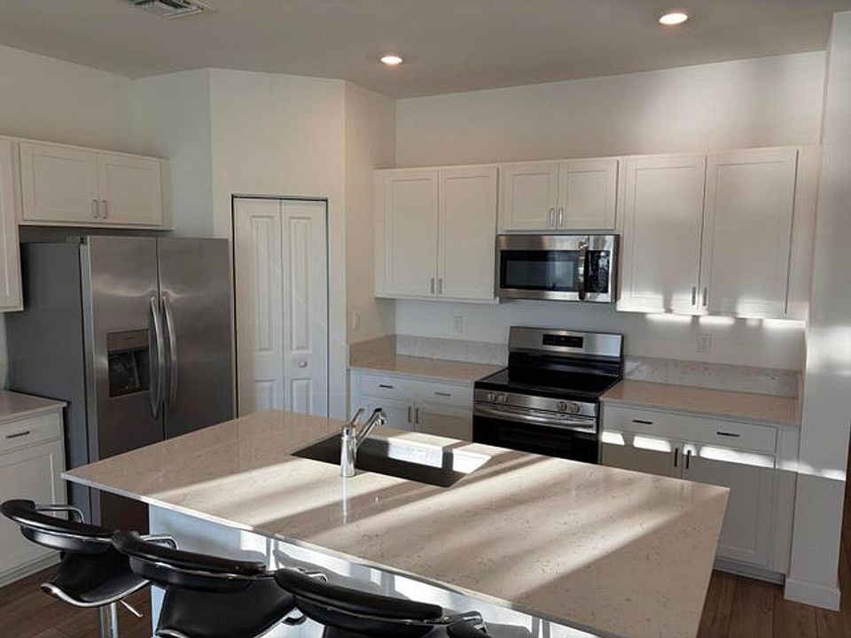 1st image of 4181 Lagoon Shore Dr