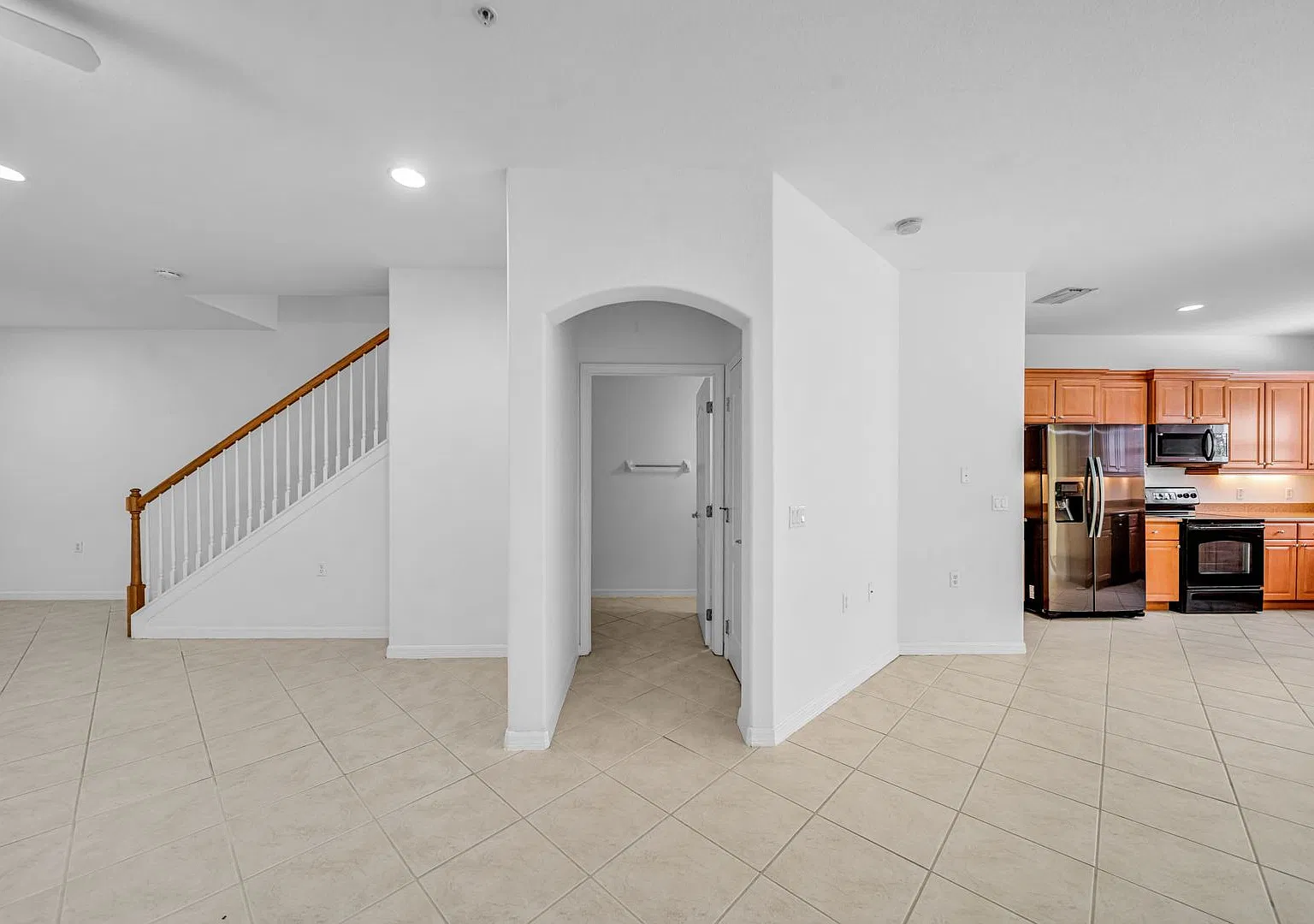 Beautiful Townhouse for rent! Convenient location in Fort Myers. Special Offer! Qualify for a dep... — Photo 4