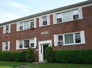 252 Glenbrook Rd APT 39C, Stamford, CT 06906