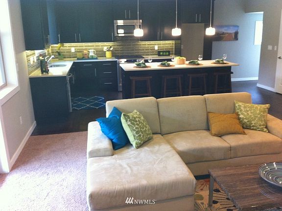 4th image of 1331 37th (lot 66) StPl SE