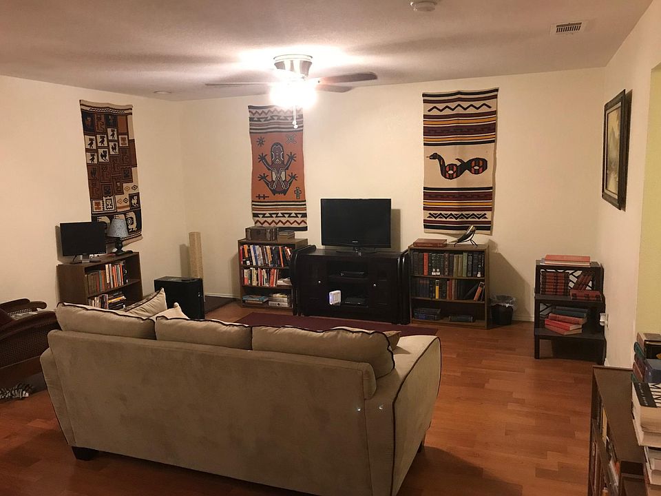 1st image of 1039 Enfilar Ln