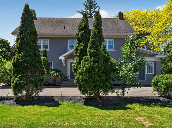 260 Main St E, Grimsby, ON L3M 1P8