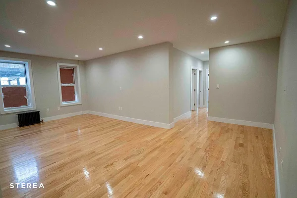 Rented by Sterea Agency | media 28