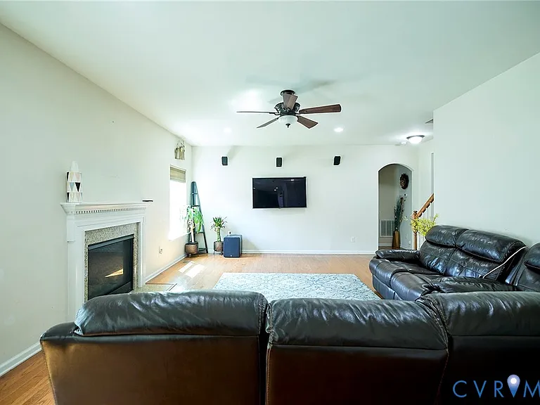 11513 Hainesland Dr — Photo 32
