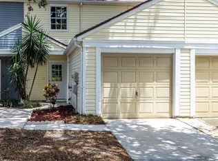 6211 Oak Cluster Cir, Tampa, FL 33634