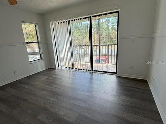 3rd image of 1322 Pine Ridge Cir
