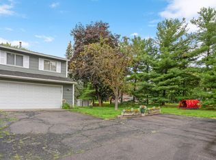 1904 55th Street Ct E, Inver Grove Heights, MN 55077