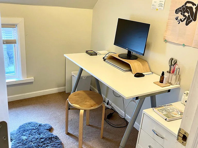 office (there are two small rooms like this)