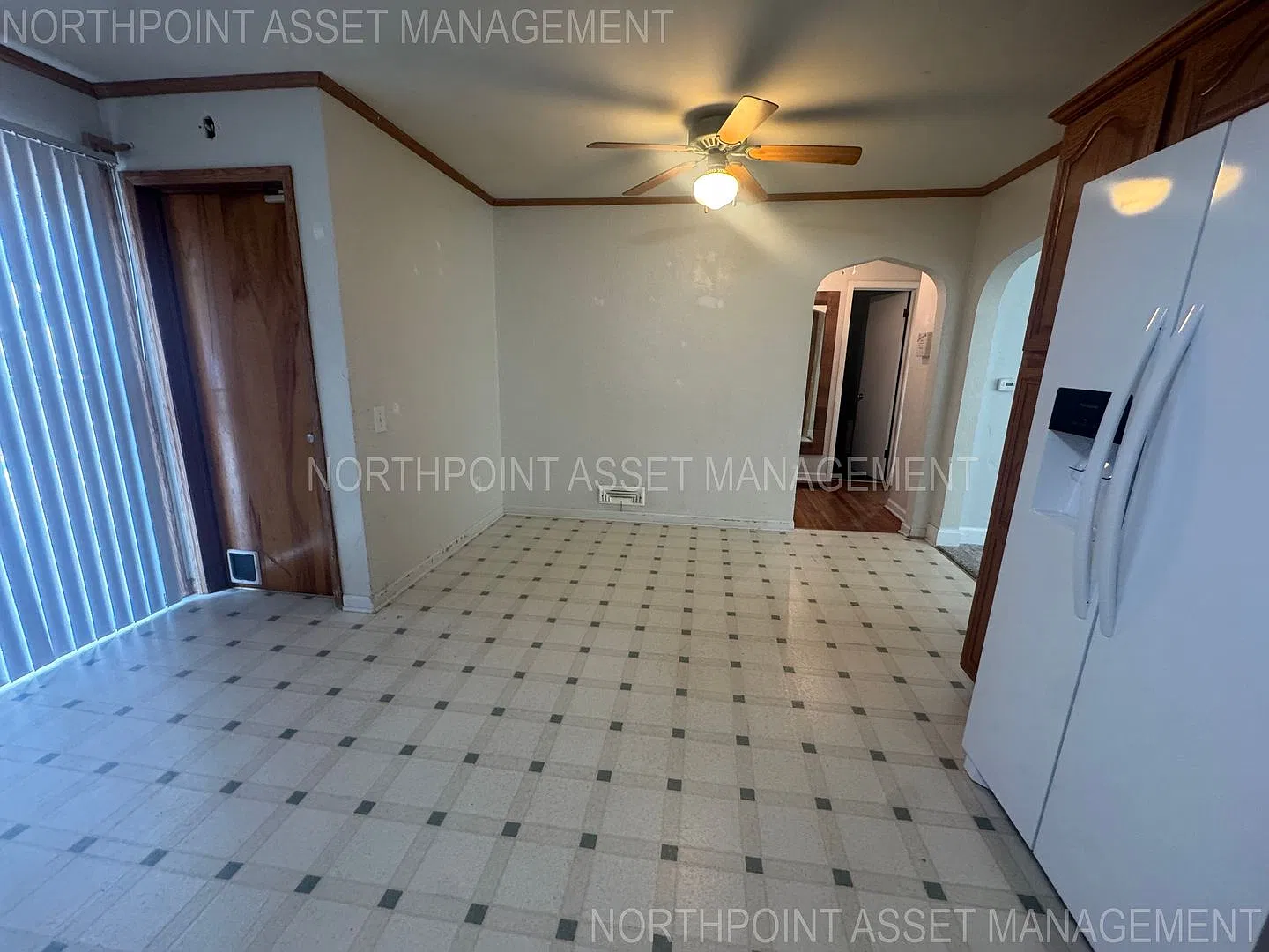 2-Bedroom, 1 Bath Single Family for Rent in Independence,MO | Attached Garage|Outdoor Living Space — Photo 4