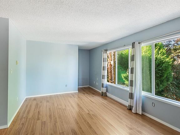 3rd image of 2595 2nd Ave