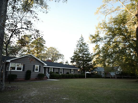 4th image of 1105 Woodland Drive