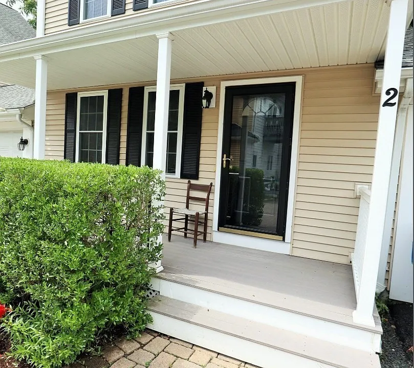 90 Central St #2