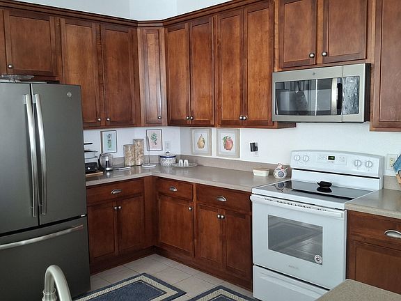 3rd image of 113 Hagge Dr