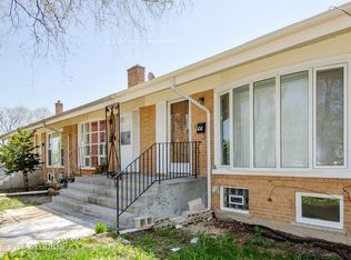 8853 Robin Dr APT C, Des Plaines, IL