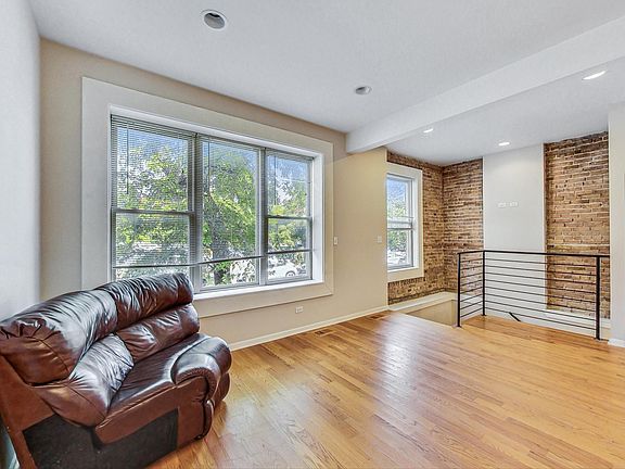 5th image of 2839 W Cortez St #1