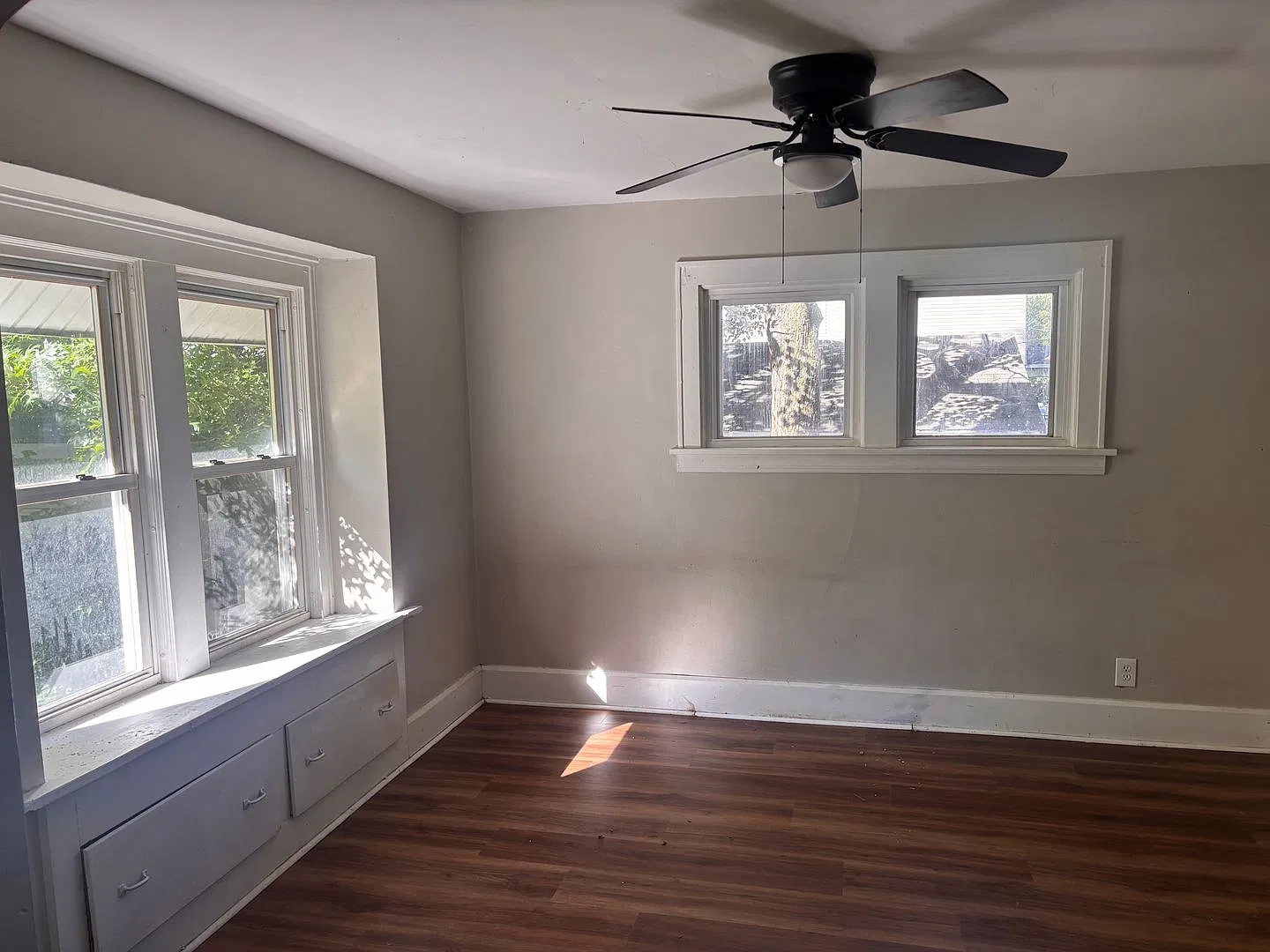 Spacious 3 Bedroom Single Family Home in Akron - Only $1,350/mo — Photo 4
