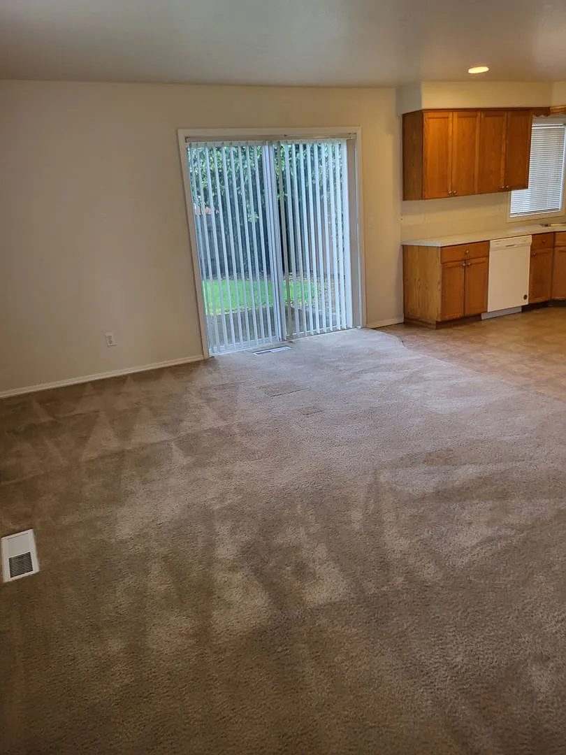 147-Michael Duplex — Photo 1