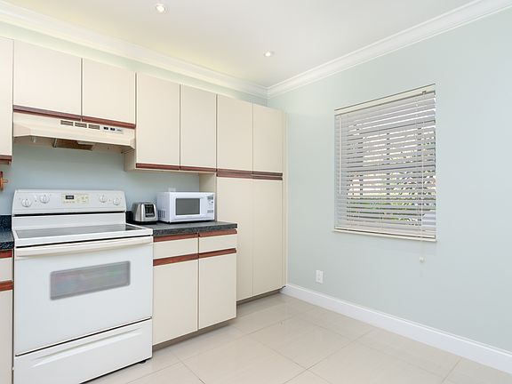 2nd image of 3359 Carambola Cir S #2424