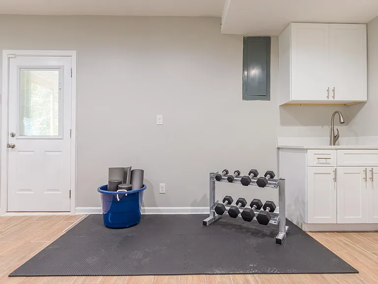 455 Cove Dr NE — Photo 31