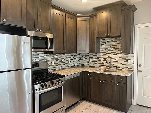3rd image of 78 W Tremont Ter #1