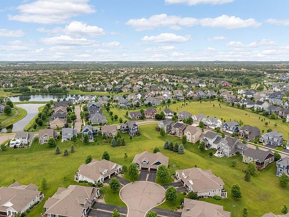 3rd image of 16634 Diamonte Ct
