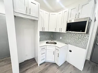 Rented by Delmark Realty LLC