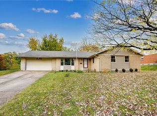 2438 Hemphill Rd, Dayton, OH 45440