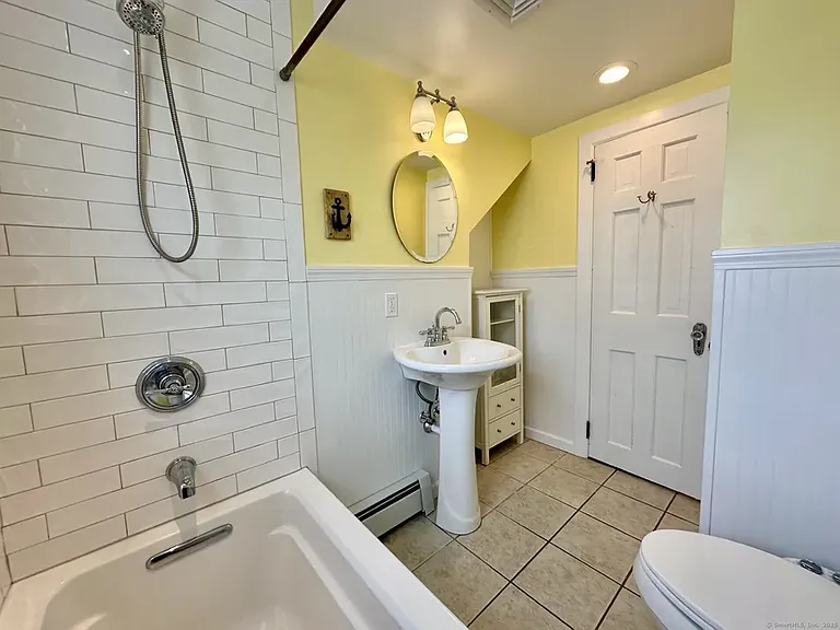 33 Emerson St — Photo 9