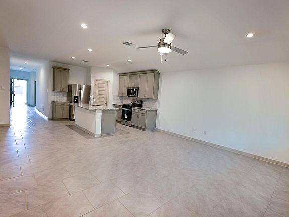 5th image of 5034 Pine Haven Ln