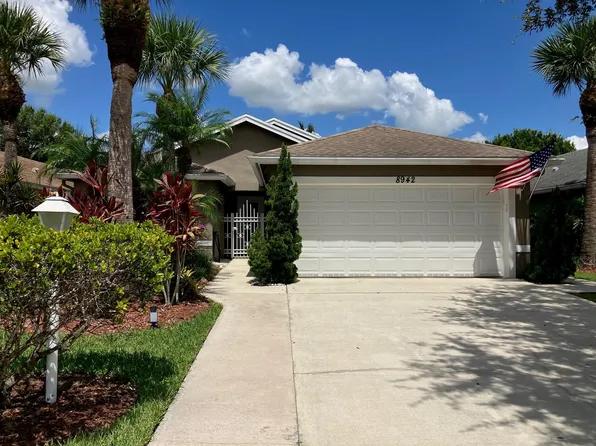 8942 SW Bonneville Drive, Stuart, FL 34997