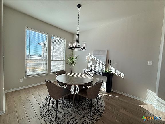 4th image of 203 Lasso Loop