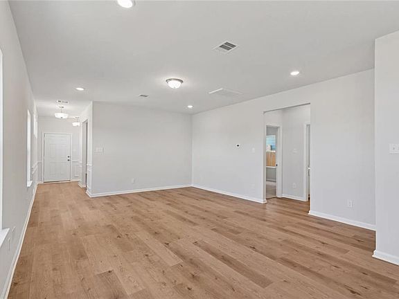 2nd image of 151 Red Oak Ln