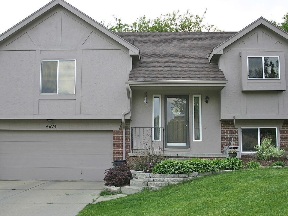 1st image of 4814 N 126th Ave