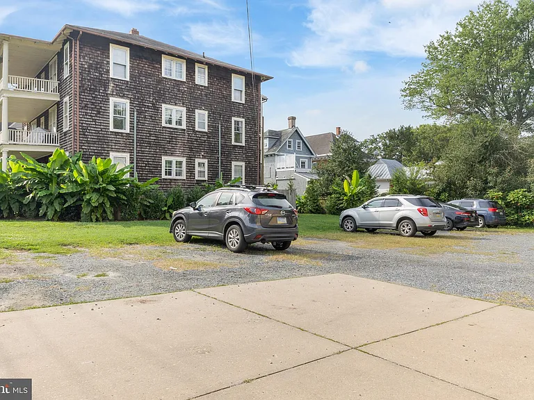 104 Maple Ave #3 — Photo 11