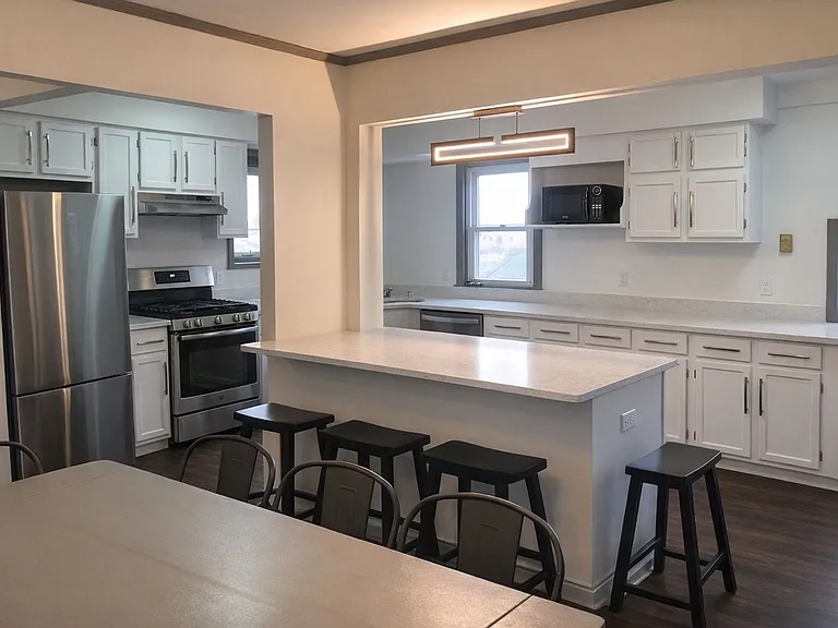 306 Bryant Ave — Photo 22