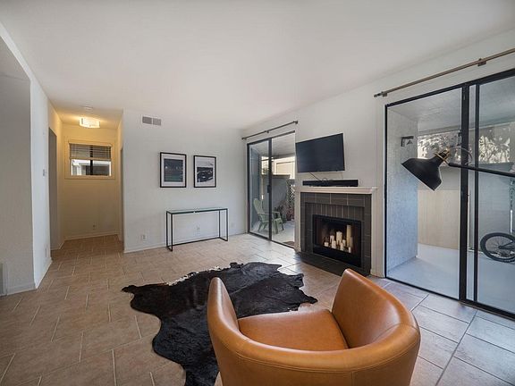 4th image of 2214 River Run Dr Unit 72