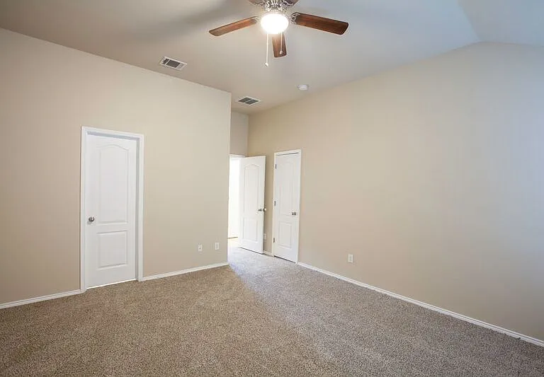 709 Alder Dr — Photo 30