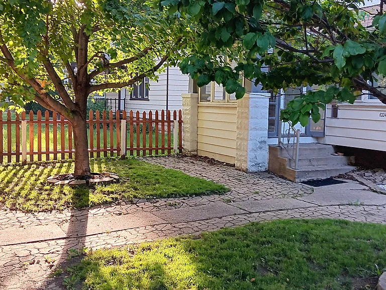 6324 W Girard Ave — Photo 12