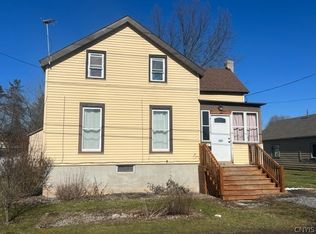 606 Stone St, Oneida, NY 13421