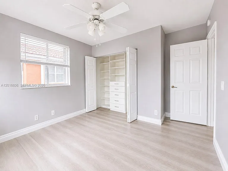 963 Falling Water Rd — Photo 16