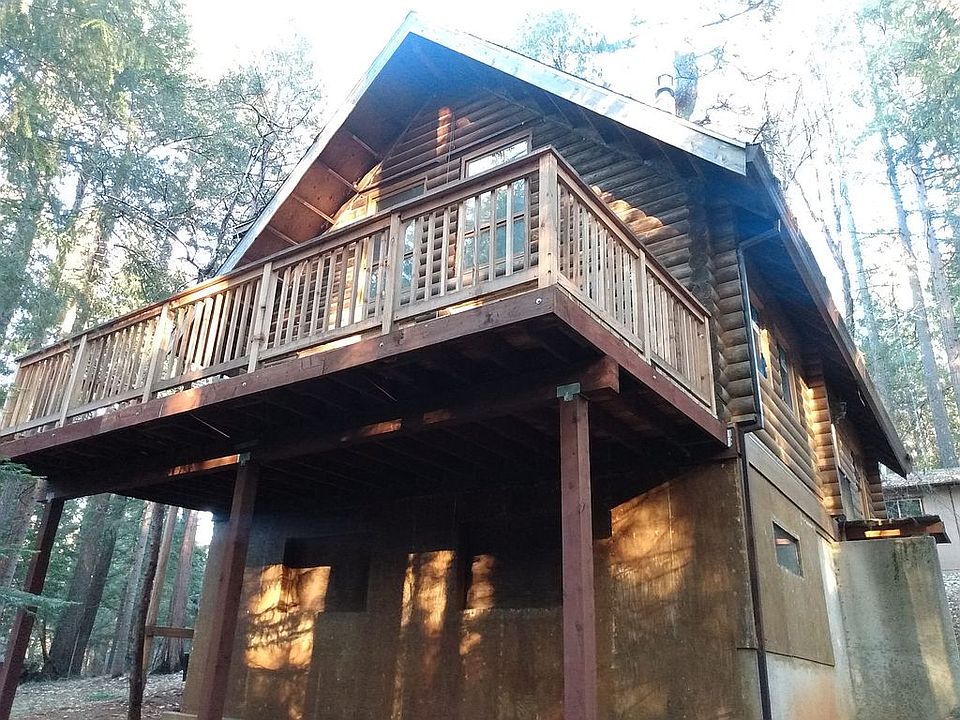 Main Cabin - Great Room Deck