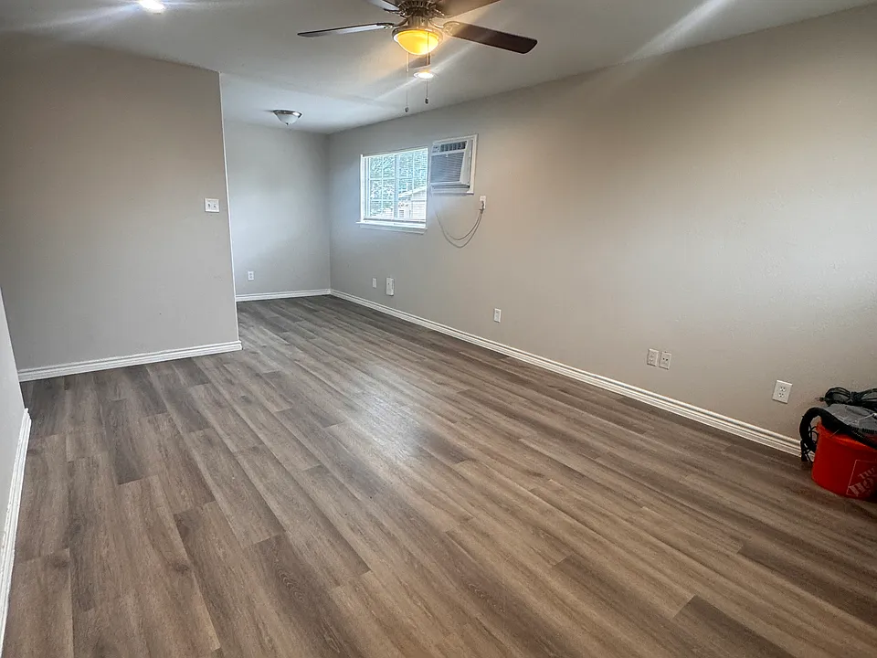 7110 Glen Ter #2