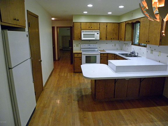 5th image of 3852 Windermere Dr