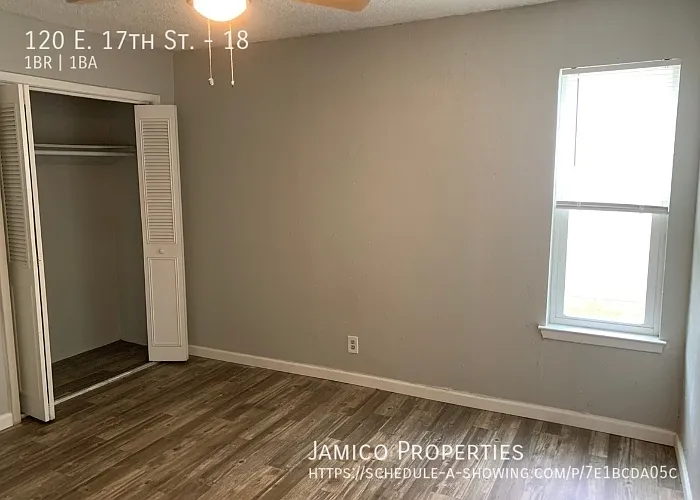 120 E 17th St #18 — Photo 14
