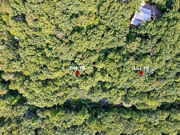 2nd image of 18 Sunset Rd #18