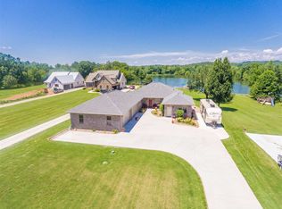 824 Riverbend Dr, Dayton, TN 37321