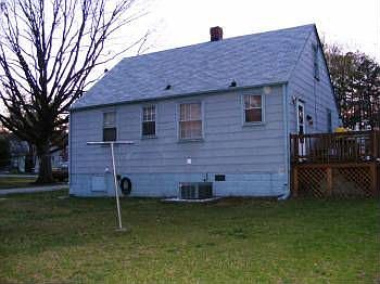 5th image of 4807 Caldwell Ave